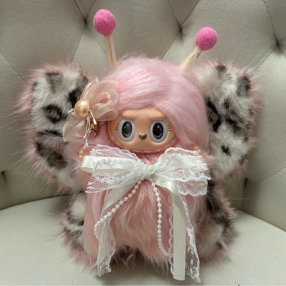 Gorgeous pink and leopard print custom labubu butterfly - New, high-quality